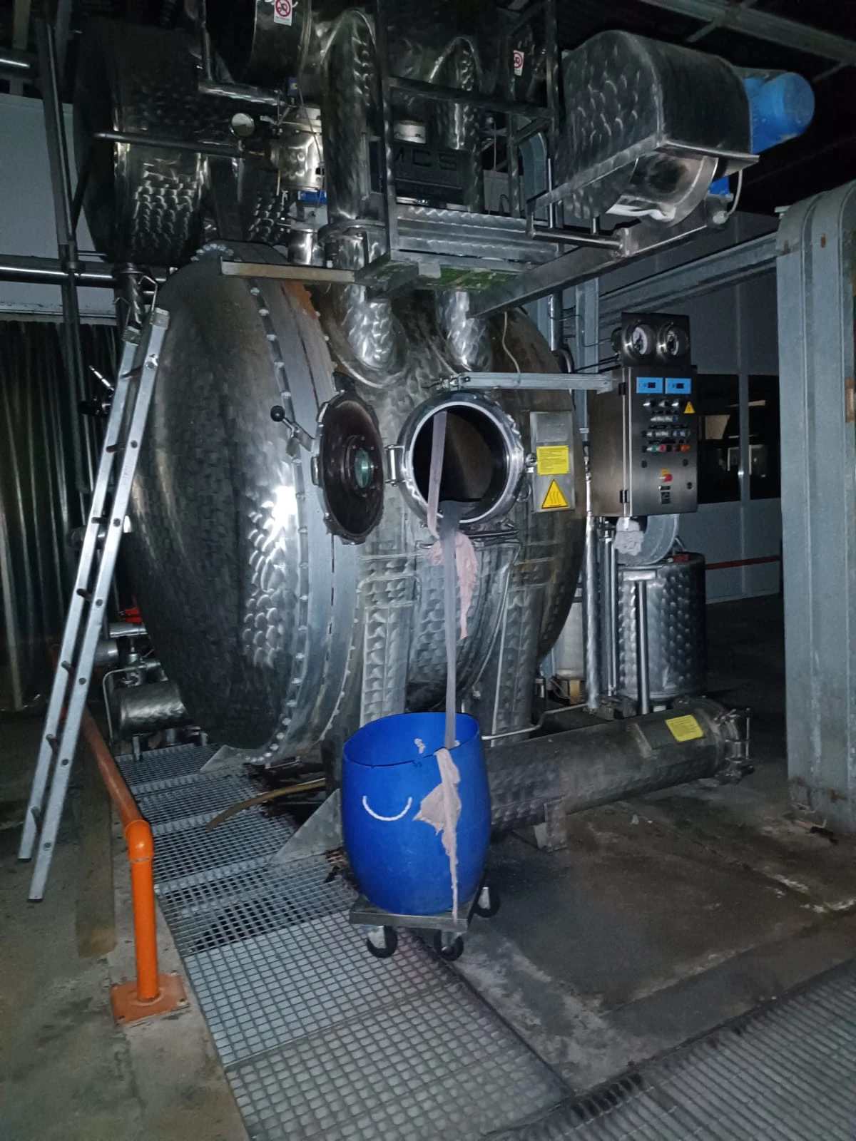 MCS Dyeing Machine (300kg)